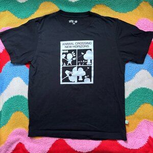 Nintendo Animal Crossing New Horizons Tee ☘️ Uniqlo Unisex Gamer Shirt Size XS
